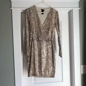 Sequins gold v-neck dress